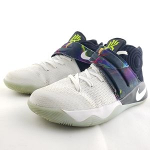 Nike Kyrie 2 GS Parade Sz 6.5 Wo's 7.5
